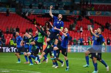 Evro-2020. Qo'shimcha bo'limlarda 3 ta gol urilib, Italiya chorak finalga chiqqan o'yindan GALEREYA
