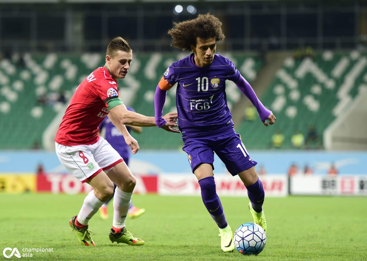 Аль айн футбольный. Аль-Айн (футбольный клуб). Тин Едвай Аль Айн. Nasaf vs al Ain. Al Ain futbolchisi Aspirilo.