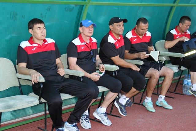 Coaching staff Navbahor