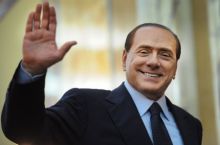 Сильвио Берлускони: «Я страдаю больше, чем болельщики «Милана» – я ведь в этот клуб вкладываю деньги»