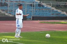 Akmal Xolmatov "Neftchi" mashg'ulotlariga qo'shildi