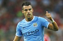 "Manchester Siti" Alvaro Negredo va Xavi Garsiyani sotmoqchi