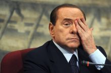 Берлускони "Милан" ўйинчиларига ҳужумкор футбол намойиш этишни маслаҳат берди