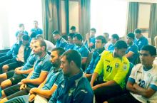 Представители АФК провели встречу со сборной Узбекистана