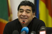 Марадона: "Видаль менга жуда ёқади, Чили эса Америка Кубогида фаворит бўлади"