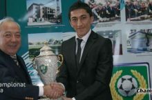 Одил Ахмедов признан лучшим игроком Узбекистана в 2014 году
