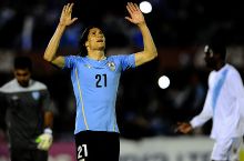 Уругвай разгромил Гватемалу, Кавани оформил дубль