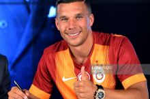 Podolski "Galatasaray"da yiliga 3 mln. va har o'yin uchun 20 ming evro ishlab topadi
