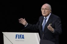 Yozef Blatter: FIFA atrofidagi vaziyat hal bo'lmaguncha safarlarga bormayman