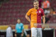 Podolski: "Galatasaray" "Atletiko" hujumchilaridan ehtiyot bo'lishi kerak"
