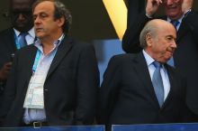 Blatter va Platini mojaro girdobida