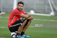 "Nyukasl" Salvatore Siriguga davogar