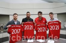 Мюллер, Боатенг, Хави Мартинес и Хаби Алонсо продлили контракты с «Баварией»