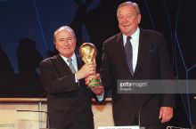 Blatterning FIFA prezidenti bo'lgan kunni eslaymiz FOTO