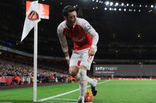 Mesut Ozil: "Londonda juda baxtliman"