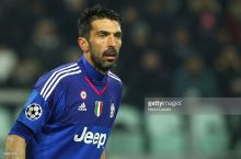 Buffon: "Rossiyadagi JCHda ham o'ynashni istayman"