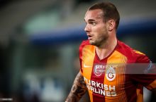 Uesli Sneyder "Galatasaroy"da qoladi