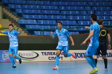 Futzal. Oliy liga. 4-tur, 4 kun. "Lokomotiv" - "Nafis" 3:6