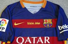 "Барселона" "классико"га Круифф шарафига бағишланган ёзув туширилган футболкаларда чиқади