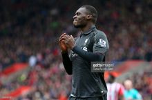 Benteke 4 haftaga safdan chiqdi