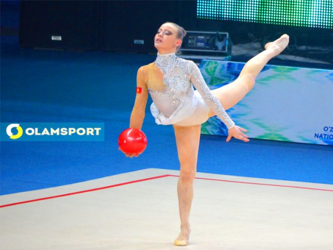 Angela Sarkisyan bilan shaxsiy porno