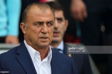 Fotih Terim hakamga offsaydni telefon orqali isbotladi (video)