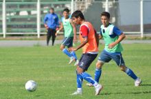 Navro'z Alimov gol urdi yoxud “qizillar”ga qarshi “ko'klar” (foto)