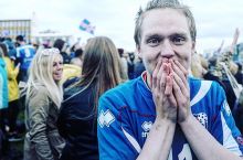 ФОТО. Исландия халқи ғалабани нишонламоқда