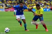 Dani Alves Kolumbiyaga qarshi bahsda Braziliya terma jamoasi sardori bo'ladi