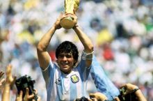 Diego Maradona 56 yoshga to'ldi