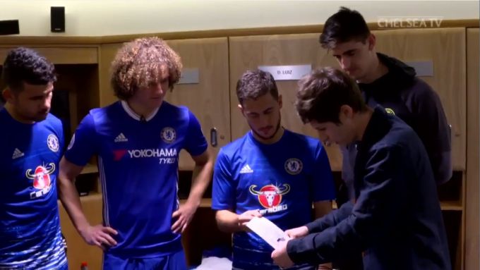 Yulduzlarning yalangoch mushuklari