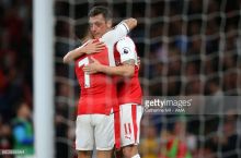 Venger: "Arsenal"ning top-4ga kirmaslgi Aleksis va Ozilning kelajagiga tasir qilmaydi"