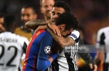 Dani Alves: Men va Neymar PSJga pul uchun o'tmadik