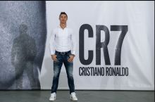 Krishtianu Ronaldu reklama roligida suratga tushdi (video)