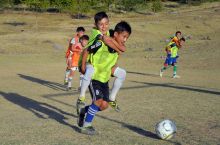 Namanganlik futbolchilar Nanay qishlog'ida yig'in o'tkazishmoqda (FOTO)