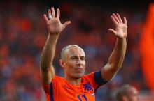 Robben terma jamoada gol urish bo'yicha Bergkampga etib oldi
