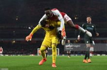 Venger yana Gvardiolaga mag'lub bo'ldi, Obameyyang esa penaltidan gol ura olmadi. "Arsenal" - "Manchester Siti" (VIDEO)