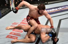 Xabib Nurmagomedov UFCning yangi qiroli! FOTOGALEREYA