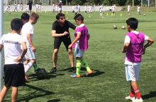 Тренеры клуба “Реал Мадрид” проводят занятия по методике академии "Королевского клуба" 