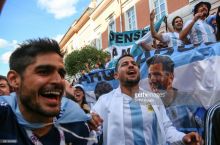 Аргентинские болельщики сорвали горечь поражения на поклоннике сборной Хорватии ВИДЕО