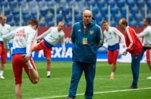 Дзагоев пропускает тренировку сборной России, Самедов вернулся в общую группу