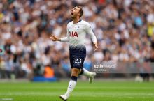 Eriksen "Tottenxem"dan katta maosh talab qilmoqda