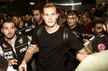 Liverpul Karius klubni tark etganini elon qildi
