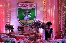 "Lokomotiv" futbolchilariga "Gentra" avtomobillari kaliti va oltin medallar topshirildi FOTO