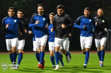 Национальная сборная Узбекистана готовится к матчу против Китая