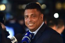 Braziliyalik Ronaldo futbolga qaytib, “Valyadolid”ning penaltilarini o'zi tepmoqchi