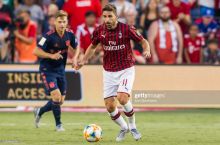 Borini: "Hozirgi o'yinimiz yoshligimdagi "Milan"ni eslatmoqda"