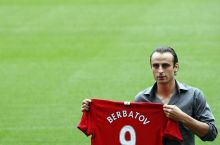 Berbatov: "Messi kir choyshablarini uyida yuvishi kerak"