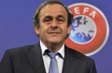 Platini: “Biz Ronaldu va Messini bitta jamoa uchun sotib olishlarini xohlamaymiz”
