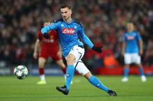 "Man Siti" "Napoli"ning ispaniyalik futbolchisi uchun bo'layotgan kurashda etakchi